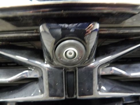 Used 2025 Chevrolet Traverse RS w/ LPO, Floor Liner Package AWD/4WD image 48