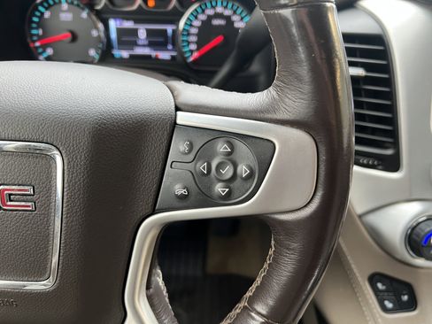 Used 2018 GMC Yukon XL SLT w/ HD Trailering Package image 30