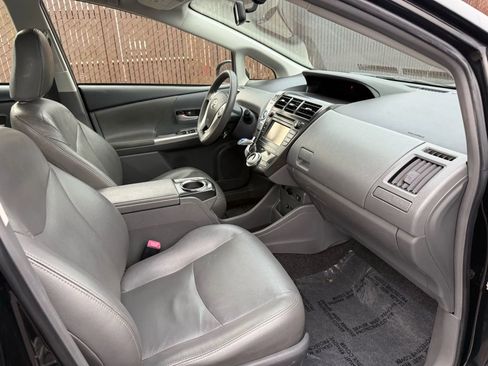 Used 2013 Toyota Prius V Three image 14