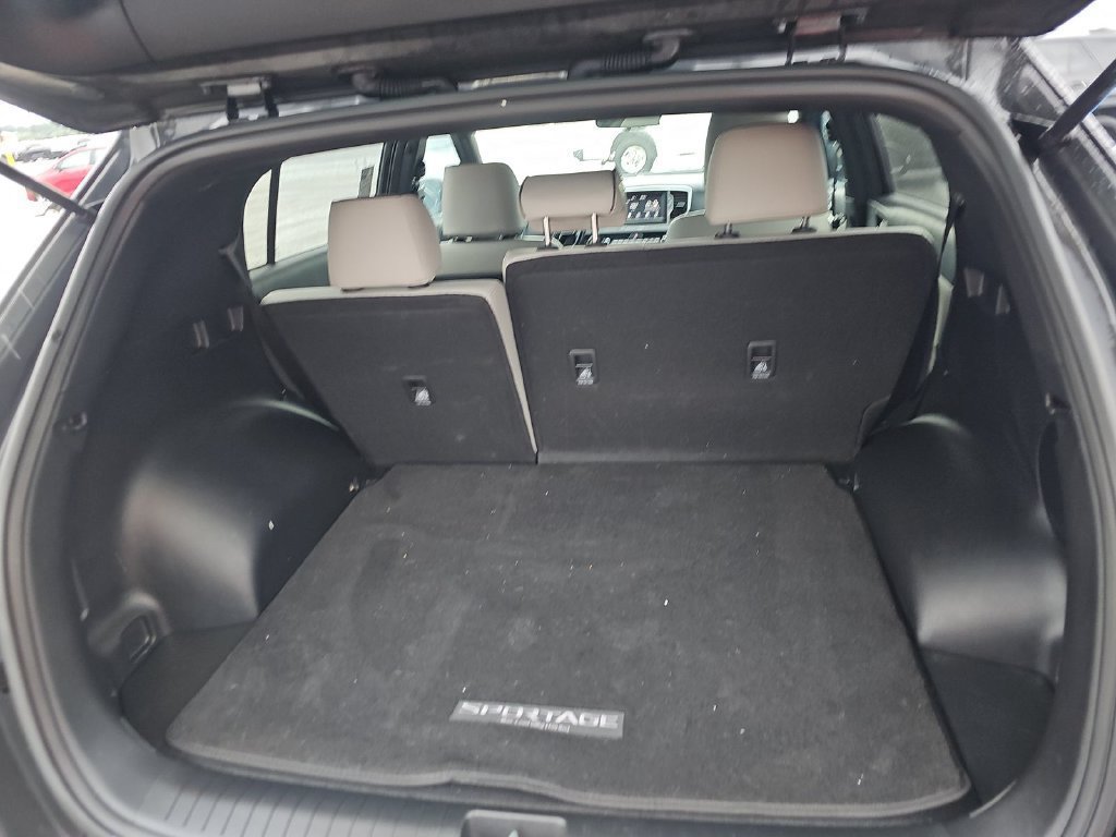 Used 2019 Kia Sportage EX w/ EX Sport Appearance Package FWD image 16