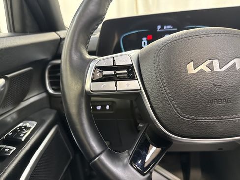 Used 2024 Kia Telluride EX X-Line AWD/4WD image 17