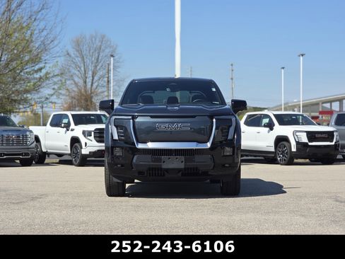 Used 2025 GMC Sierra EV Denali image 2