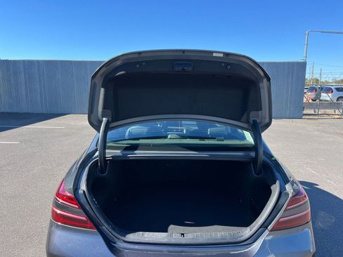 Used 2025 Genesis G70 2.5T image 31