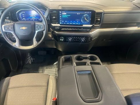 Used 2023 Chevrolet Silverado 1500 LT AWD/4WD image 12