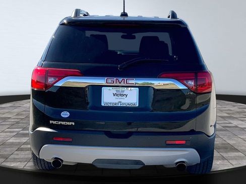 Used 2017 GMC Acadia SLT image 6