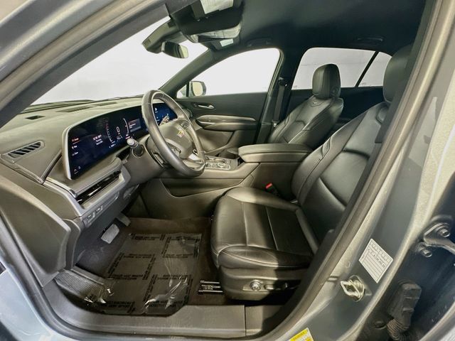 Used 2024 Cadillac XT4 Premium Luxury AWD/4WD image 12