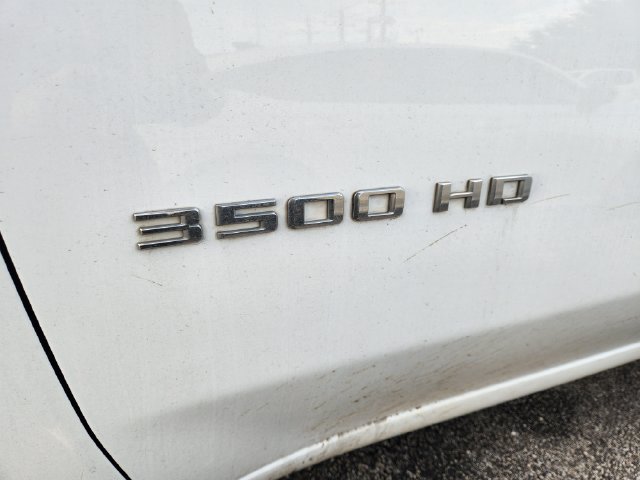 Used 2024 Chevrolet Silverado 3500 LT w/ Safety Package AWD/4WD image 7
