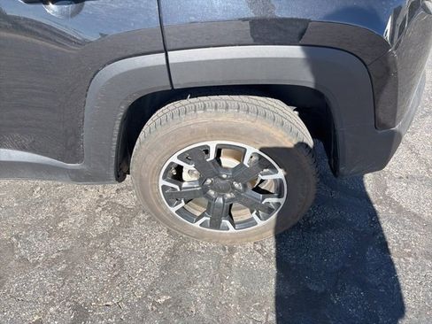 Used 2023 Jeep Renegade Latitude image 28