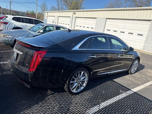Used 2014 Cadillac XTS Platinum image 2