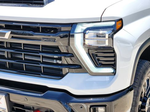 New 2026 Chevrolet Silverado 2500 LT w/ Trail Boss Package AWD/4WD image 9