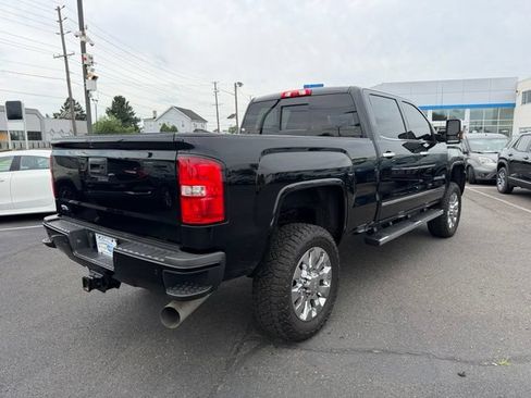 Used 2019 GMC Sierra 2500 Denali AWD/4WD image 9