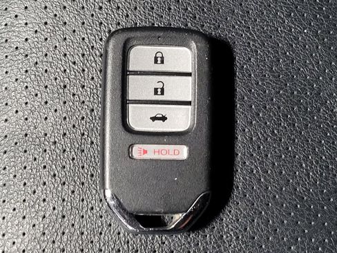 Used 2015 Honda Accord Touring image 32