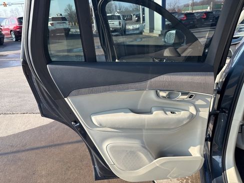 Certified 2023 Volvo XC90 B5 Plus image 31
