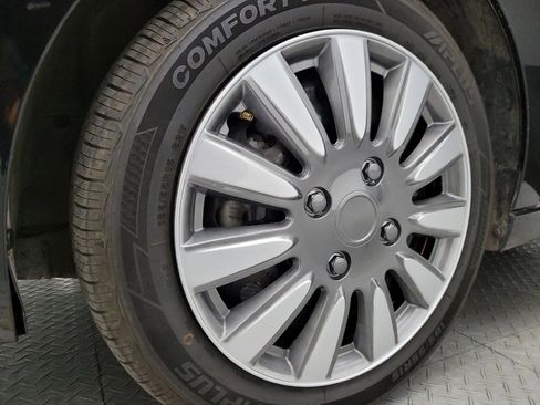 Used 2020 Chevrolet Spark LS image 31