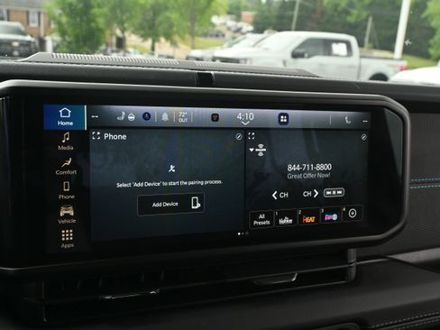 Used 2025 Jeep Wrangler Unlimited Rubicon 4xe w/ Safety Group AWD/4WD image 15