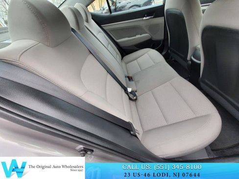 Used 2020 Hyundai Elantra SEL image 15