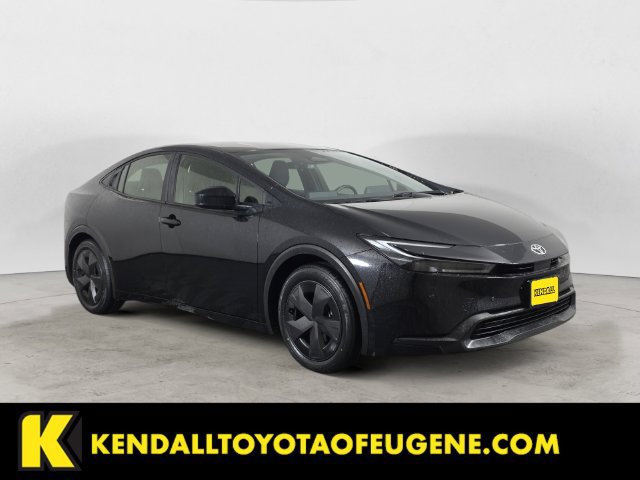 Used 2025 Toyota Prius LE FWD image 3