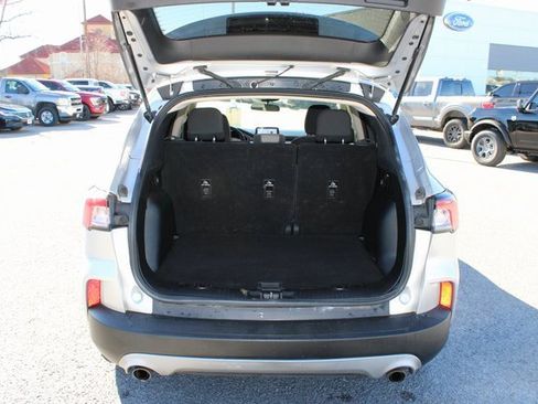 Used 2020 Ford Escape SE image 7
