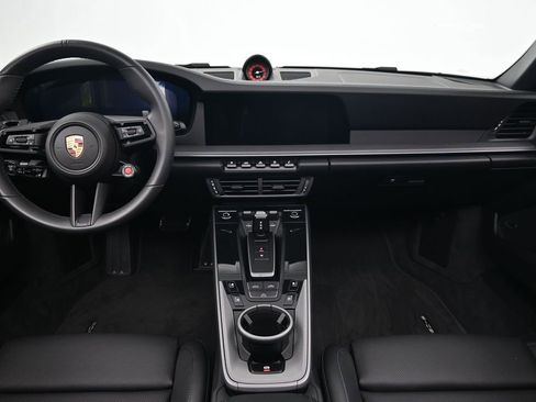 Certified 2025 Porsche 911 Carrera RWD image 7