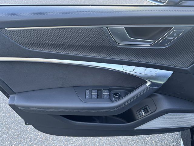 Certified 2022 Audi RS 6 AWD/4WD image 27