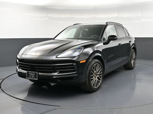 Certified 2023 Porsche Cayenne Platinum Edition AWD/4WD image 1