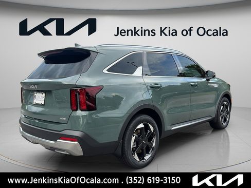 New 2026 Kia Sorento EX FWD image 3