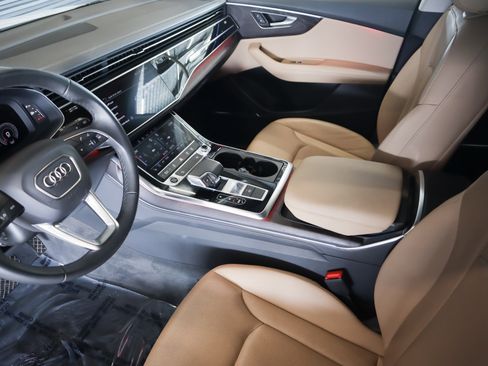 Used 2023 Audi Q8 Premium Plus w/ Premium Plus Package AWD/4WD image 19