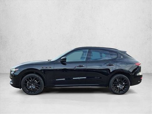Used 2021 Maserati Levante image 9