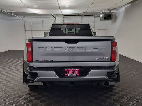Used 2024 Chevrolet Silverado 3500 High Country w/ High Country Premium Package AWD/4WD image 10