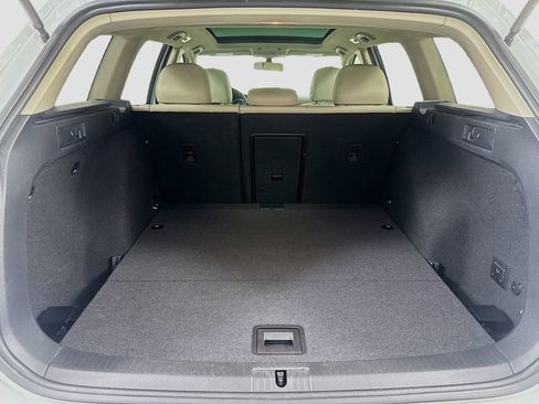 Used 2017 Volkswagen Golf Alltrack SE image 22