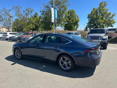 Used 2024 Honda Accord EX image 4