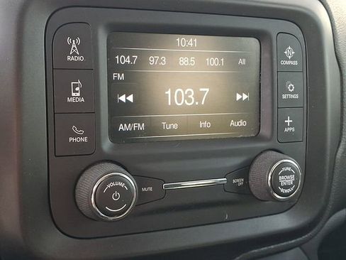 Used 2019 Jeep Renegade Sport w/ Sport Appearance Group image 16