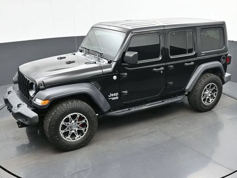 Used 2018 Jeep Wrangler Unlimited Sport S AWD/4WD image 49