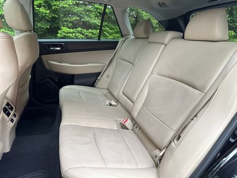 Used 2017 Subaru Outback 2.5i Limited AWD/4WD image 26