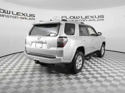 Used 2021 Toyota 4Runner SR5 Premium w/ Moonroof Package AWD/4WD image 7