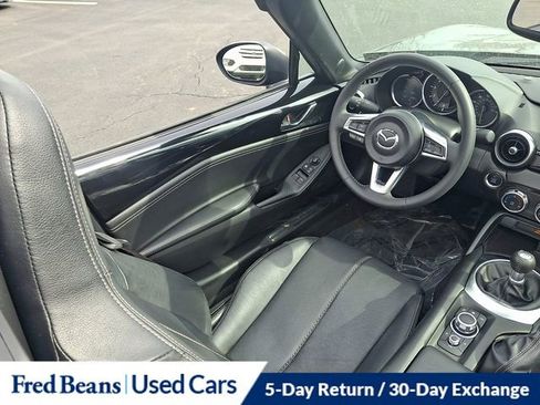 Used 2022 MAZDA MX-5 Miata Grand Touring w/ Weather Package image 15
