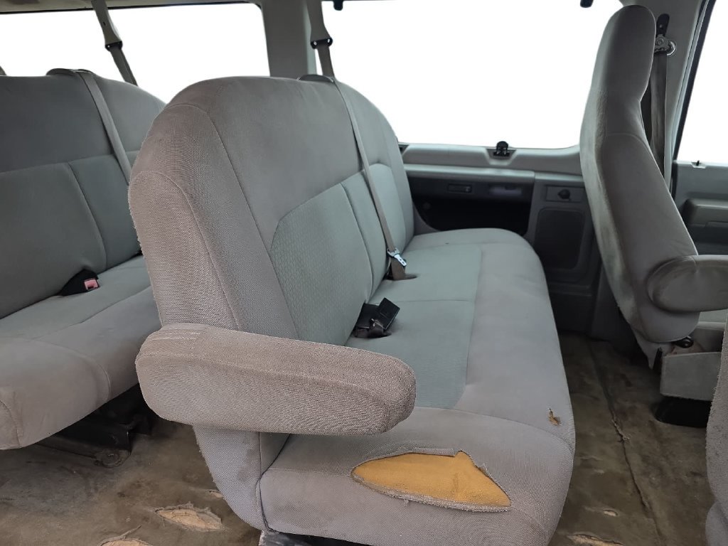 Used 2012 Ford E-350 and Econoline 350 XLT RWD image 12