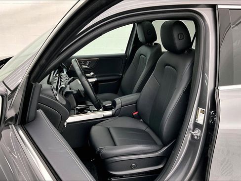 Certified 2023 Mercedes-Benz GLB 250 image 16