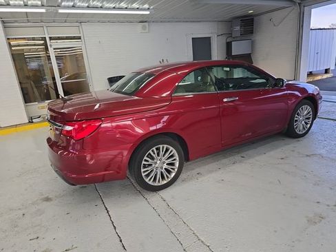 Used 2013 Chrysler 200 Limited image 6