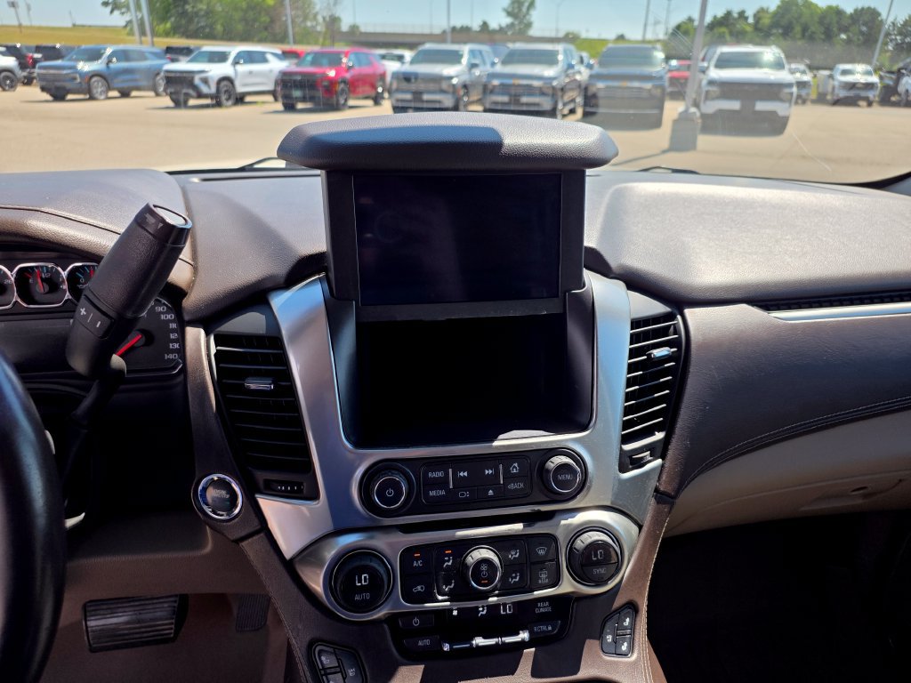 Used 2015 Chevrolet Suburban LTZ AWD/4WD image 26