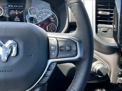 New 2026 RAM 1500 Big Horn w/ Night Edition AWD/4WD image 17