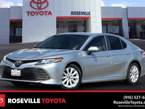 Certified 2018 Toyota Camry LE FWD image 1