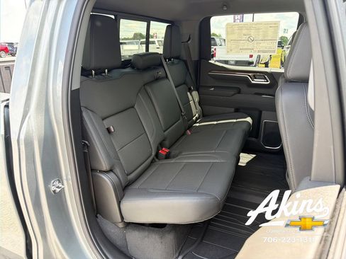 New 2026 Chevrolet Silverado 1500 RST w/ Redline Edition AWD/4WD image 11