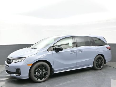 Used 2025 Honda Odyssey Sport-L image 2