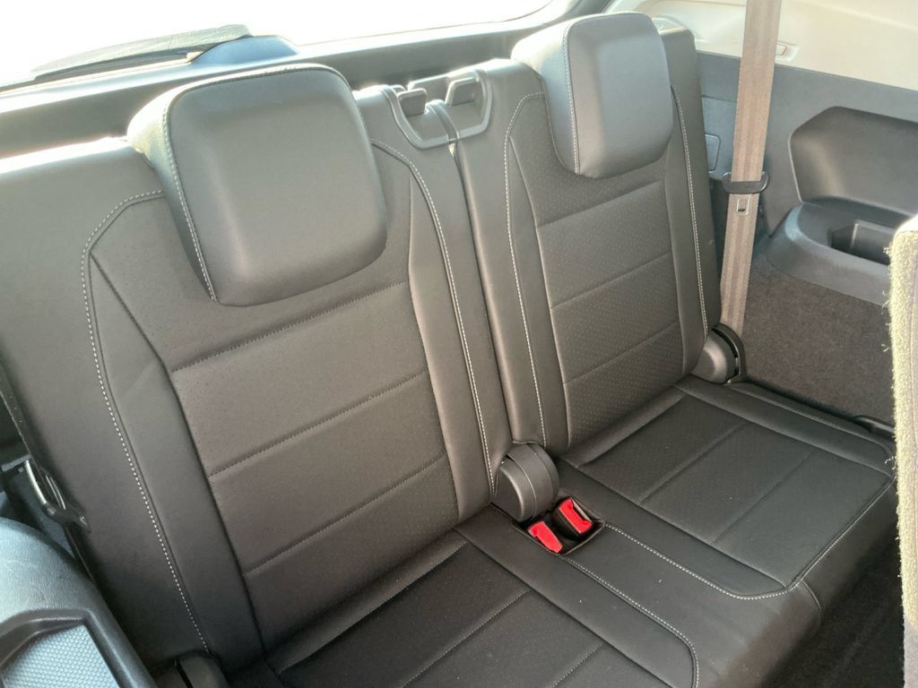 Used 2019 Volkswagen Tiguan SE FWD image 20