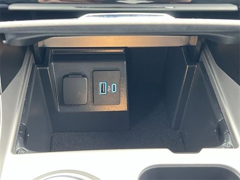 Used 2021 Ford Explorer ST image 6