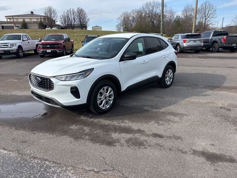 New 2026 Ford Escape Active w/ Active Premium Tech Pack image 3