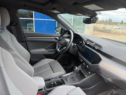 Used 2021 Audi Q3 2.0T Premium Plus w/ Premium Plus Package image 14
