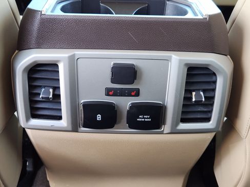 Used 2019 Ford F150 Lariat w/ Equipment Group 502A Luxury AWD/4WD image 30