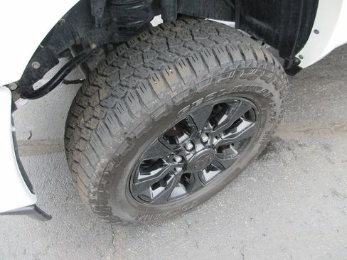 Used 2023 RAM 2500 Limited AWD/4WD image 16